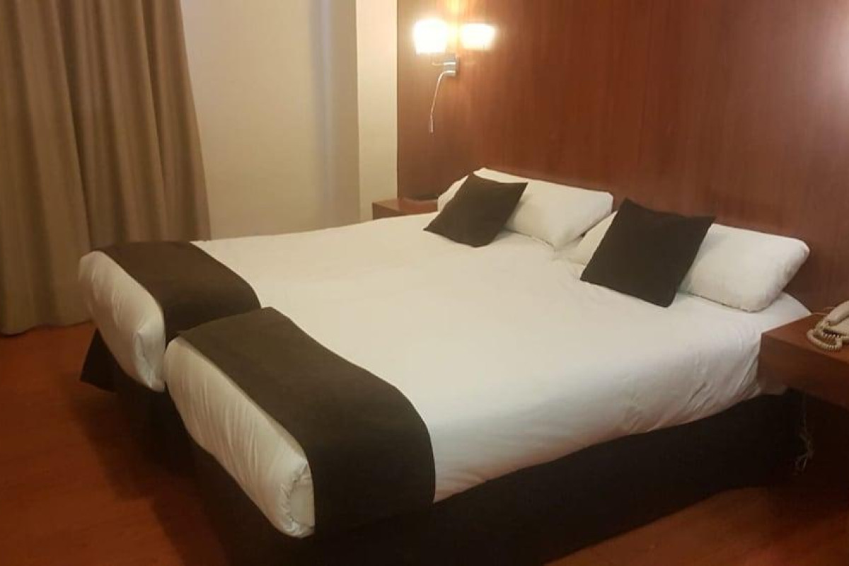 Hotel Familia Conde