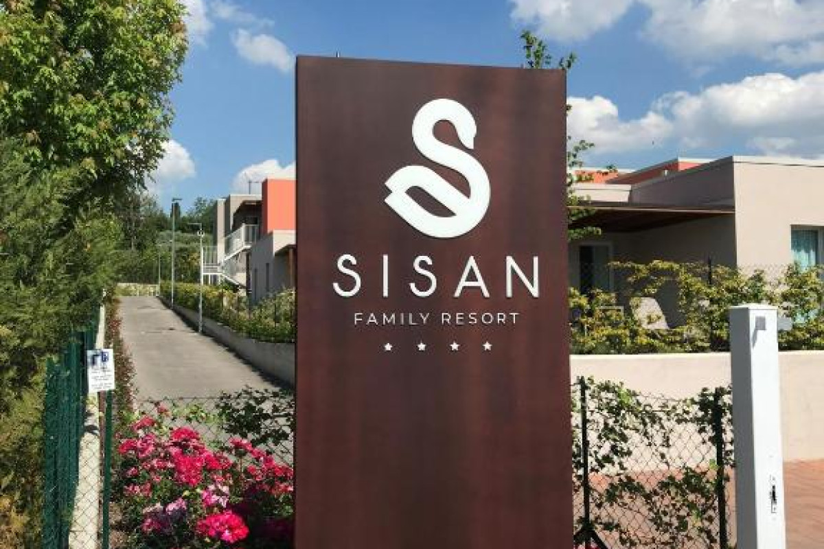 Hotel Family Sisan Resort