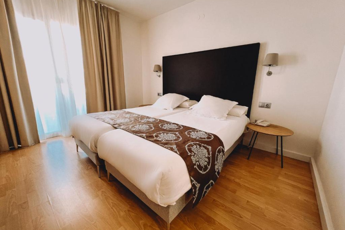 Hotel Fay Victoria Beach