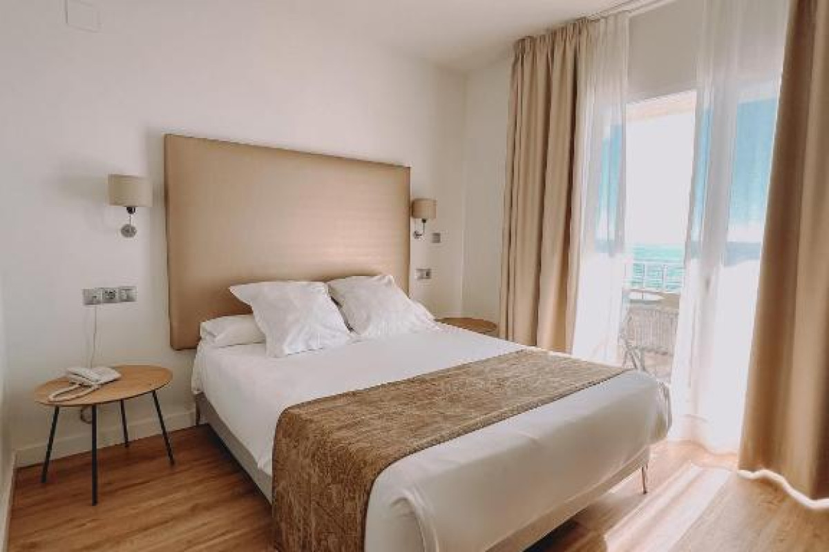 Hotel Fay Victoria Beach
