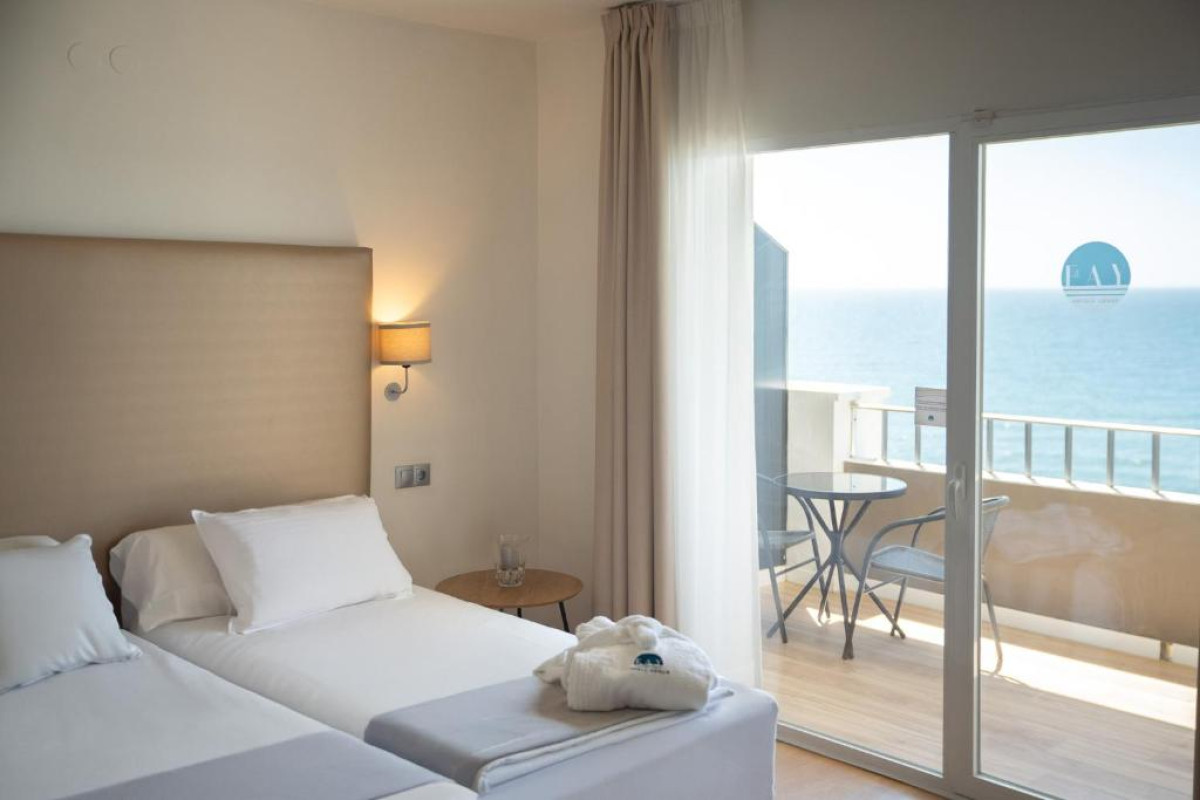 Hotel Fay Victoria Beach
