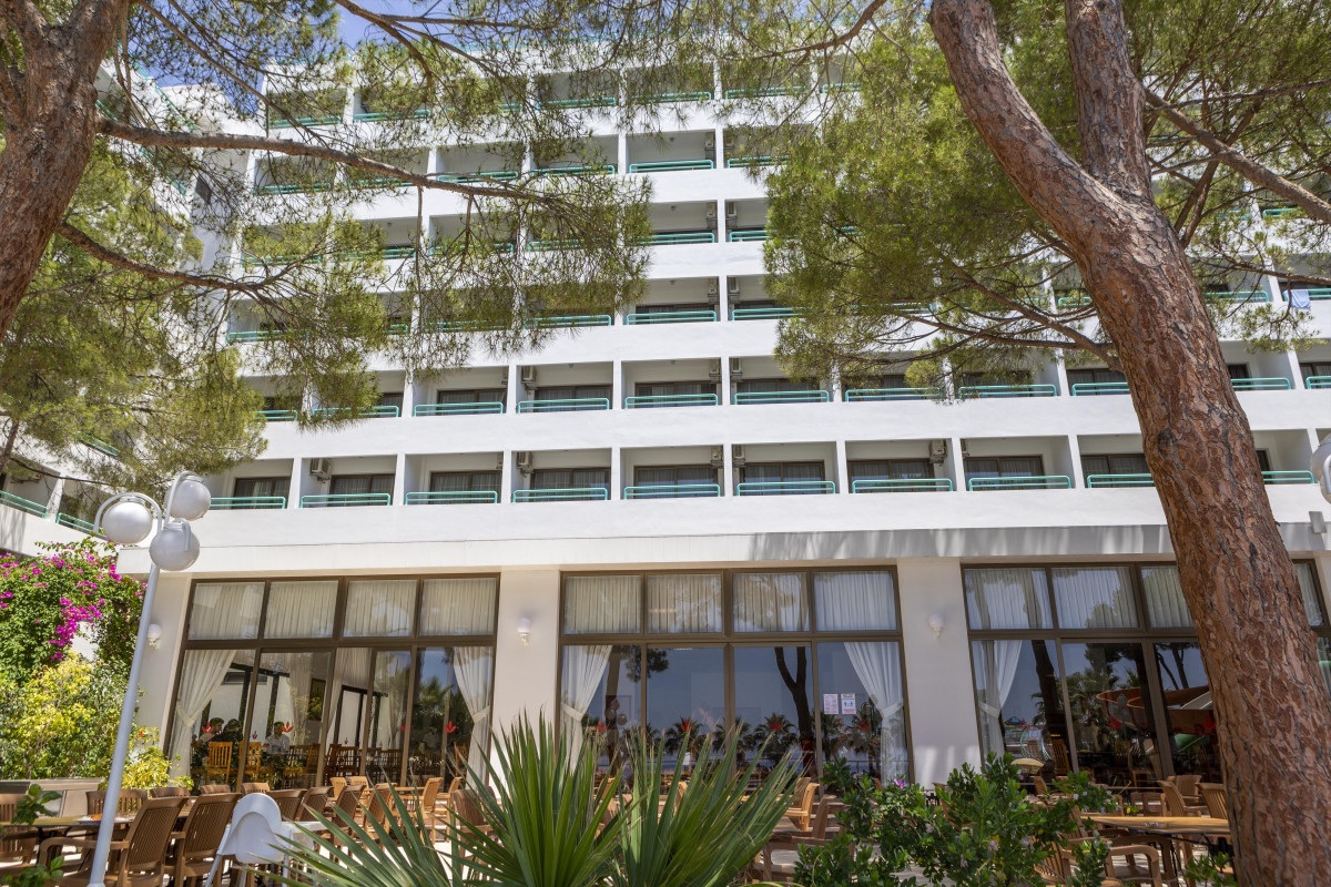 HOTEL GRAND EFE
