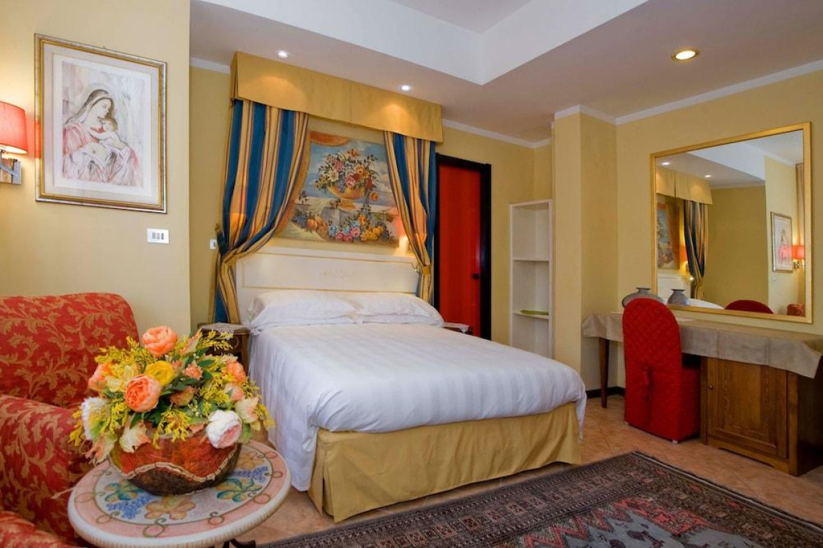 Hotel Ferrari