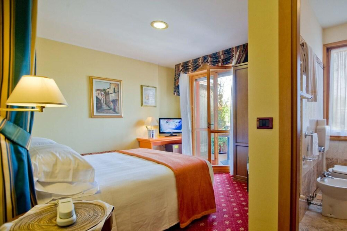 Hotel Ferrari