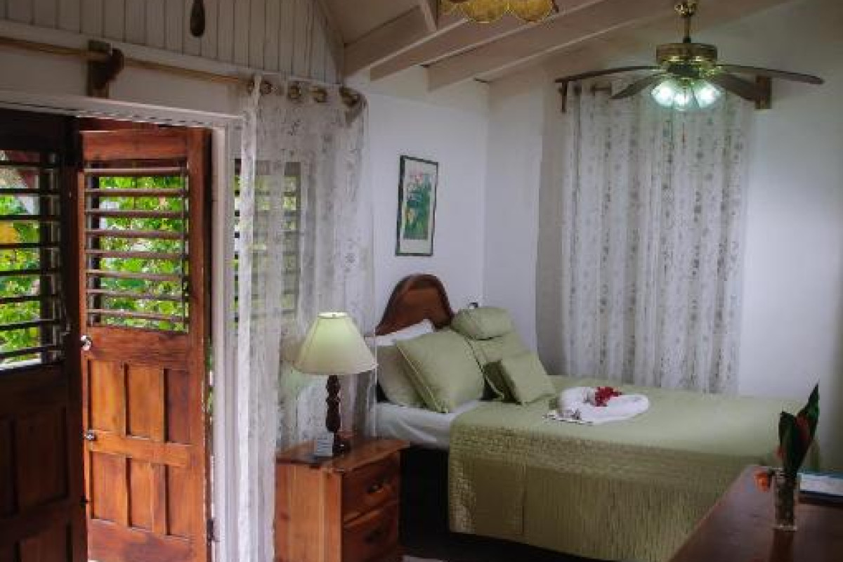 Hotel Firefly Beach Cottages