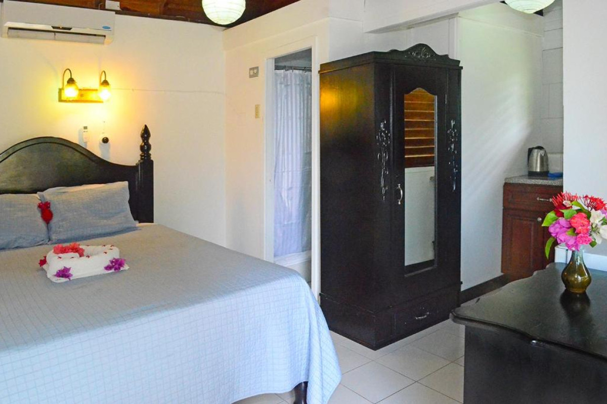 Hotel Firefly Beach Cottages