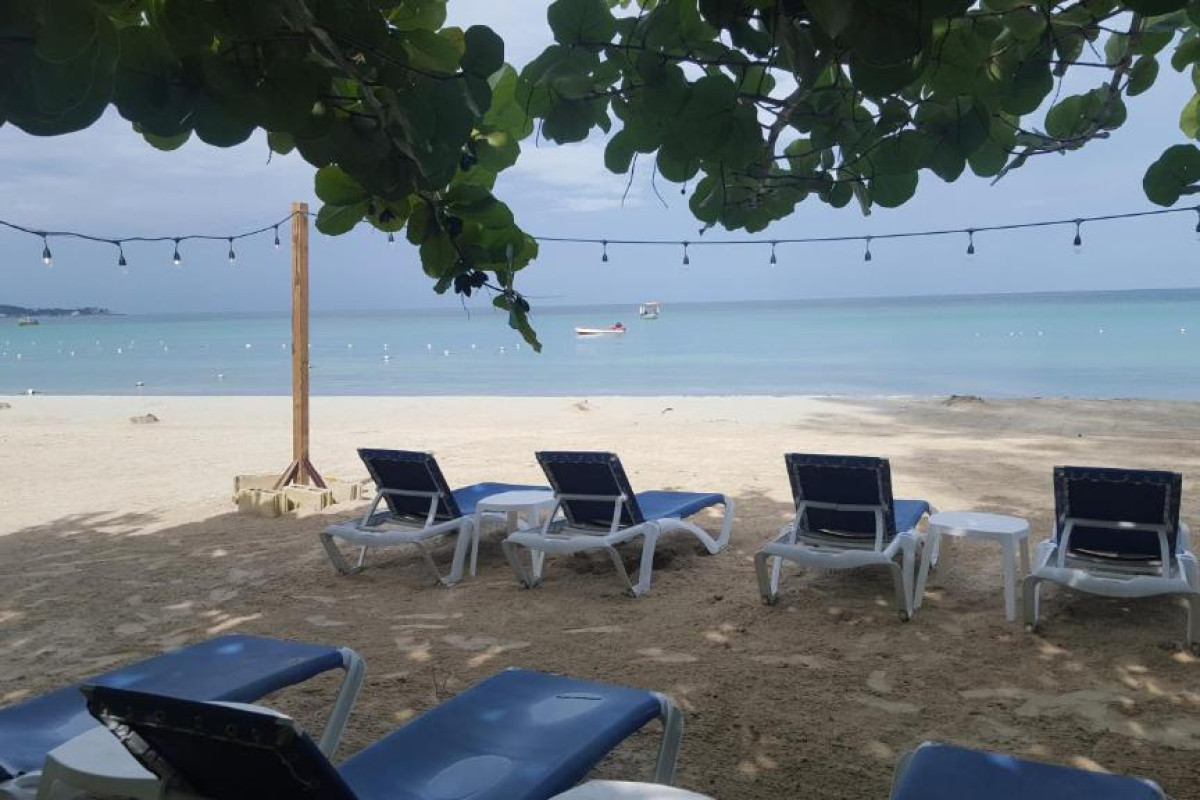 Hotel Firefly Beach Cottages