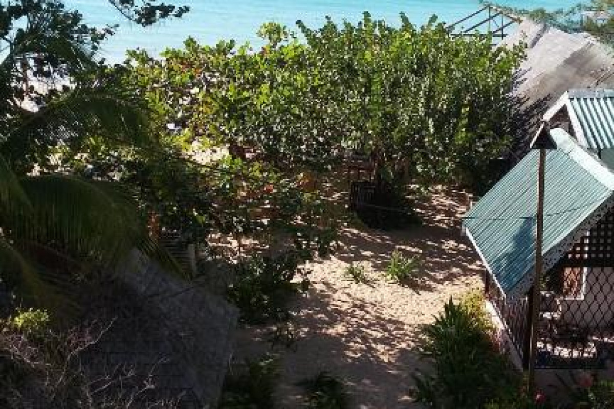 Hotel Firefly Beach Cottages