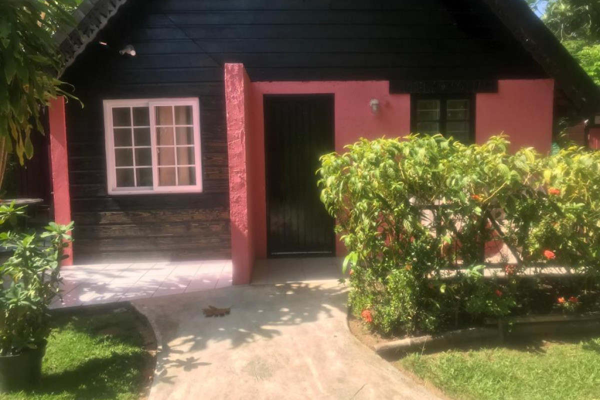 Hotel Firefly Beach Cottages
