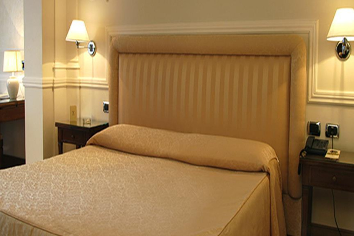 Hotel Flora