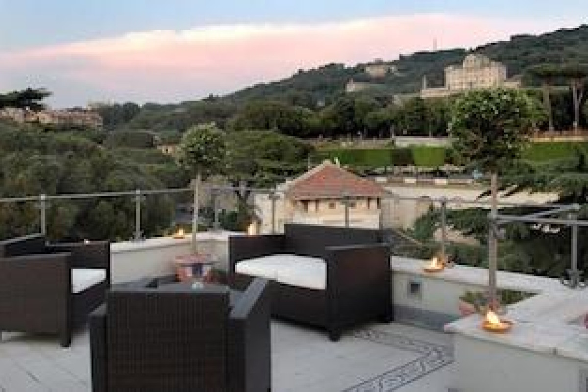 Hotel Flora