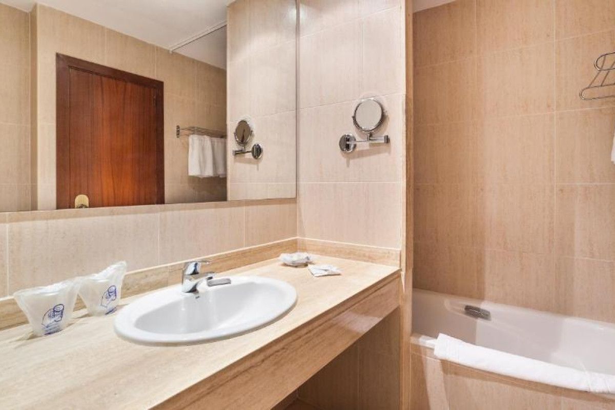 Hotel Garbi Cala Millor