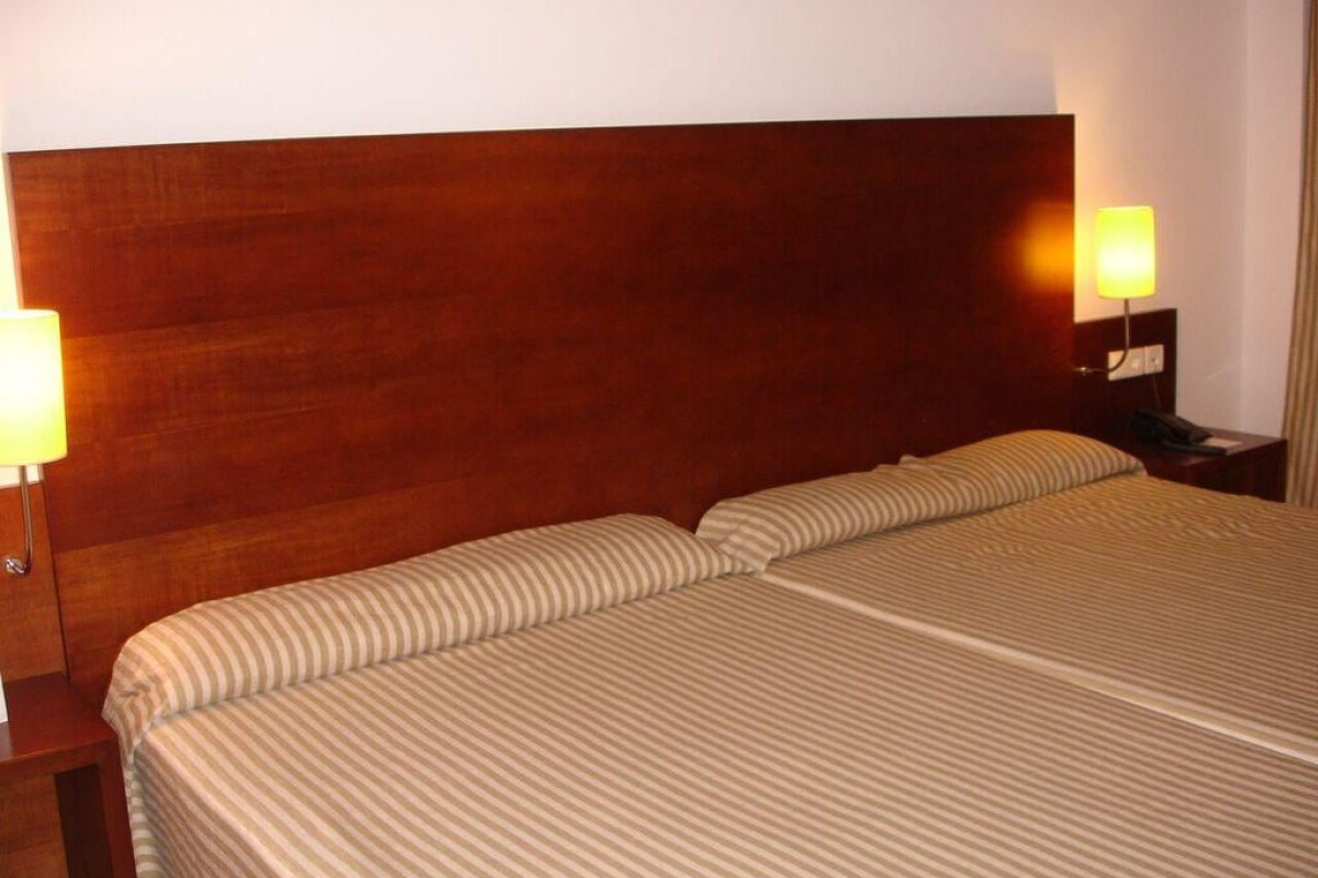 Hotel Garbi Costa Luz