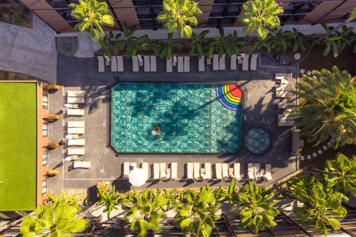 GOLDEN SUN HOTEL