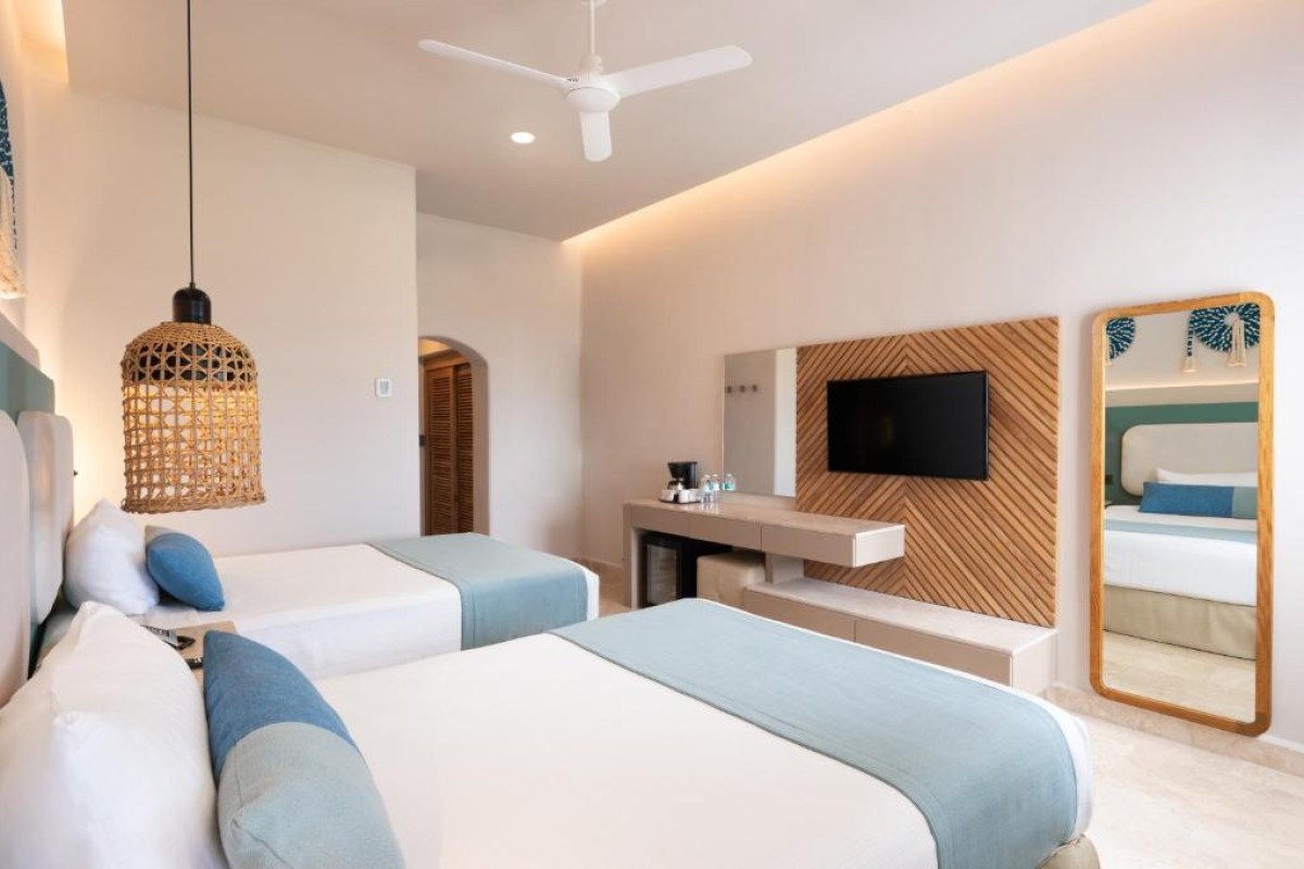 Hotel GR Solaris Caribe Adults Only