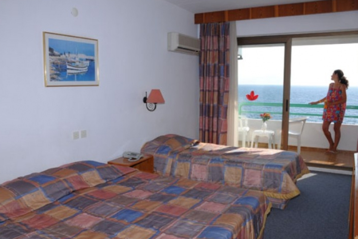 HOTEL GRAND EFE