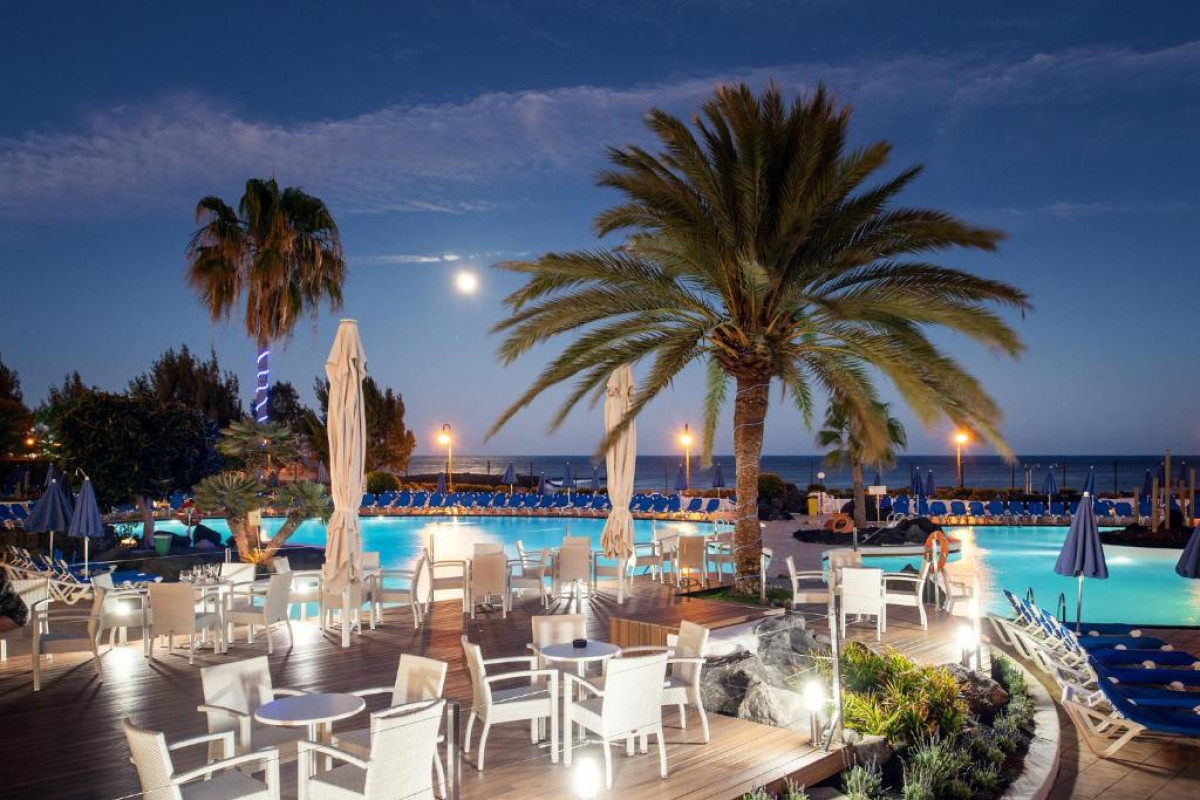 Hotel Grand Teguise Playa