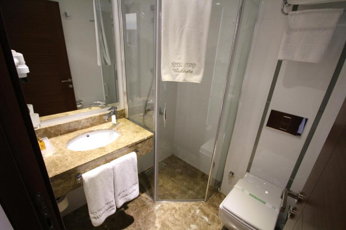 HOTEL GRAND WASHINGTON