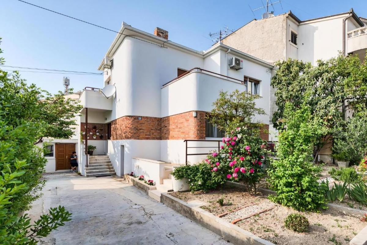 Hotel Happy Home - Rental Residence