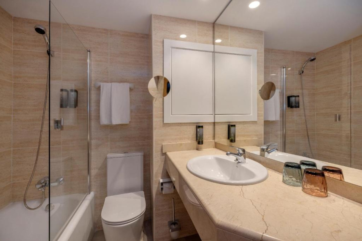 Hotel HM Isabela-Adults Only