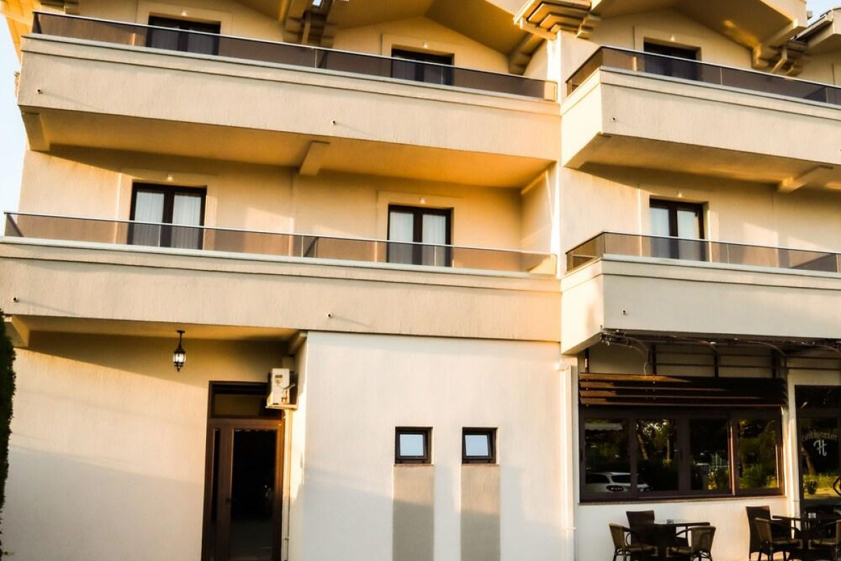 Hotel Holiday