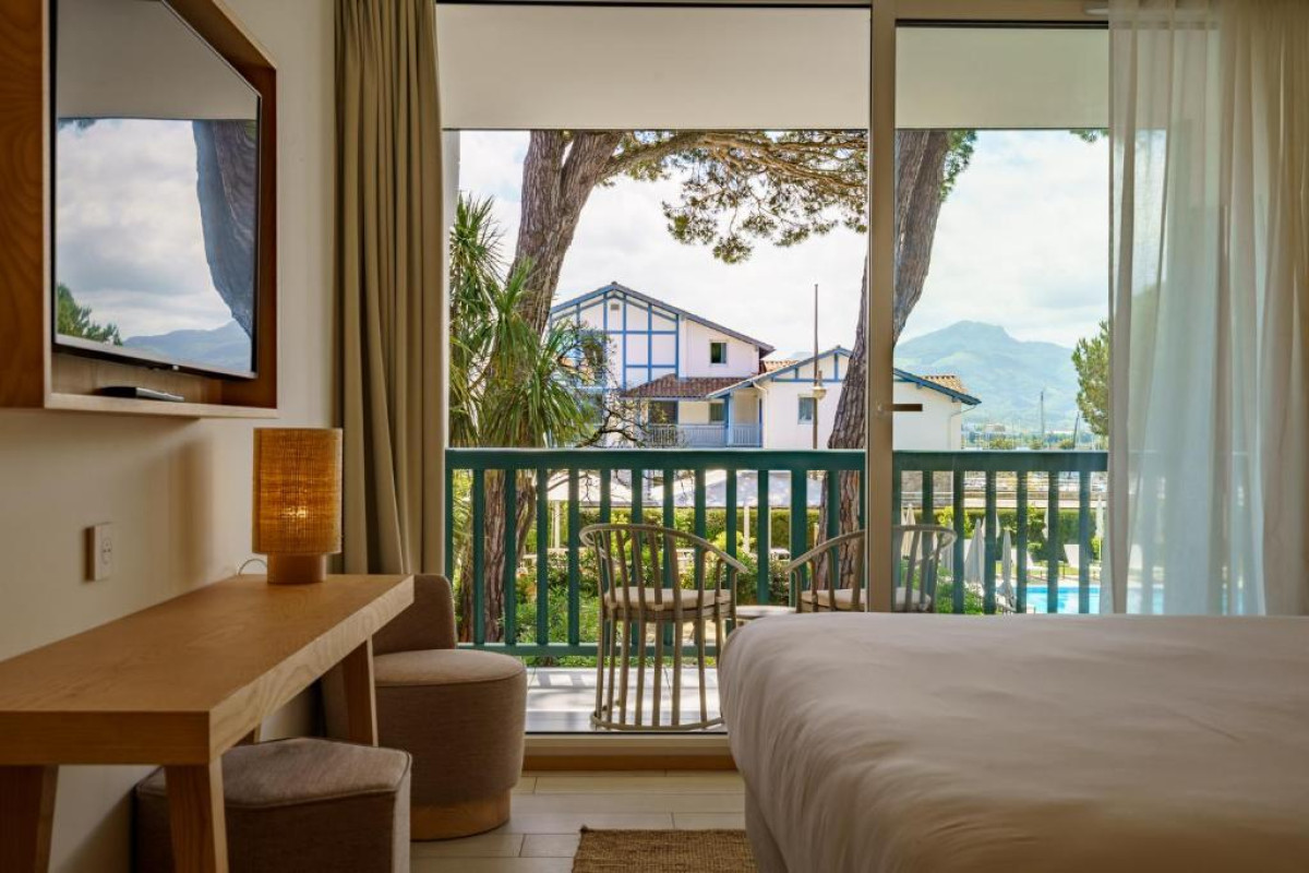 Hotel Ibaia