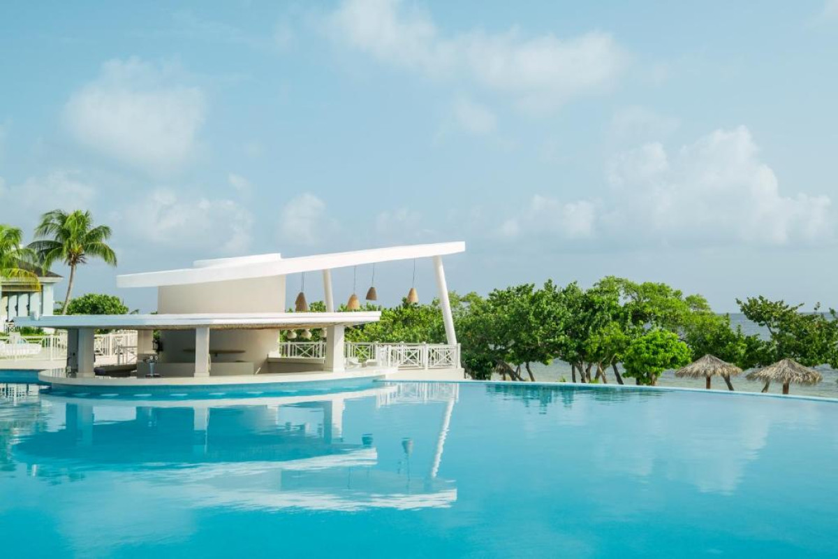 Hotel Iberostar Waves Rose Hall Beach