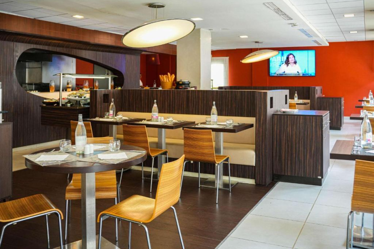 IBIS TUNIS