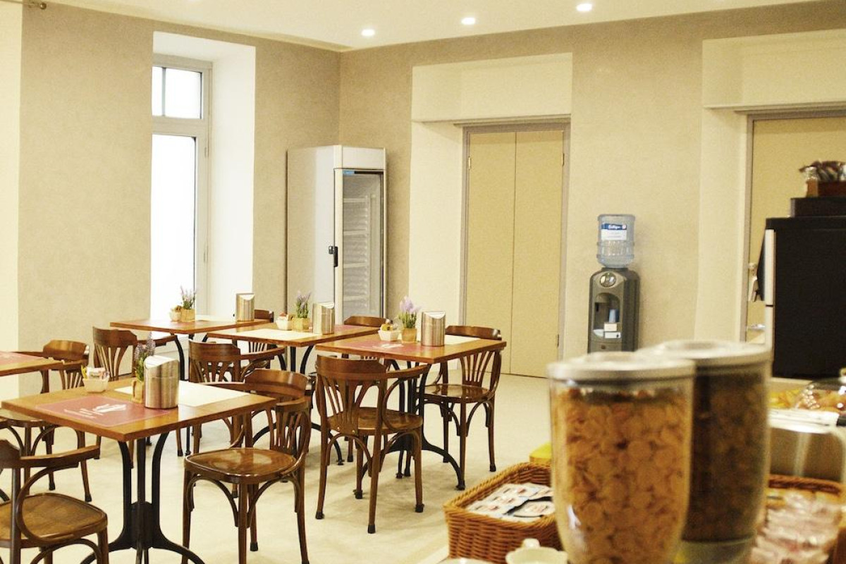 IL LOGGIATO DEI SERVITI