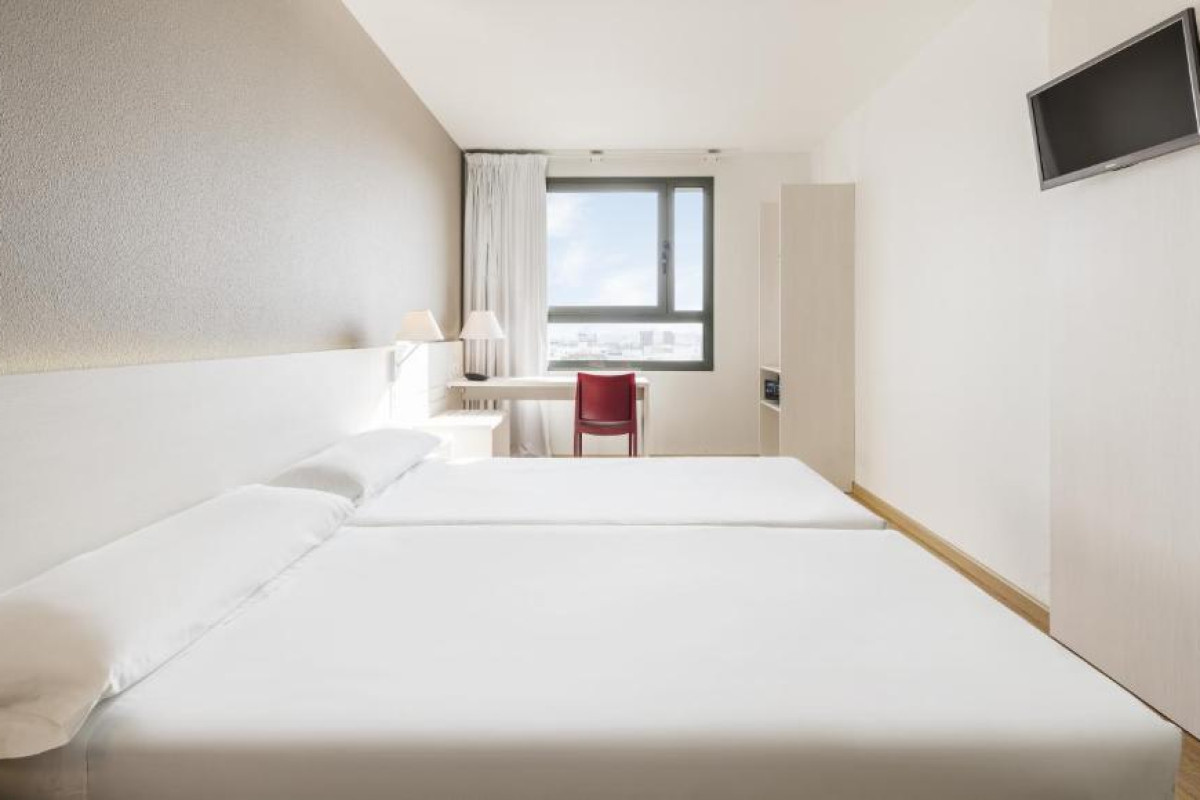 Hotel Ilunion Valencia 3