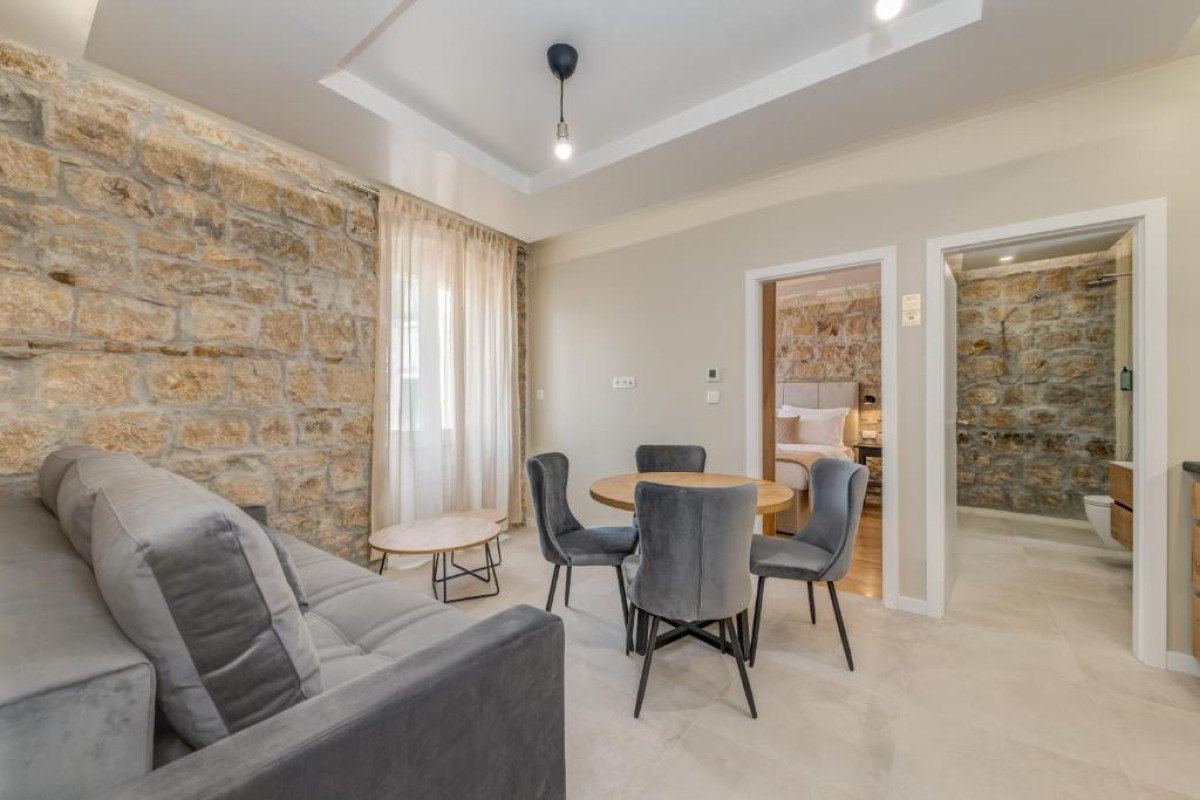 Hotel InMotion Luxury Rooms