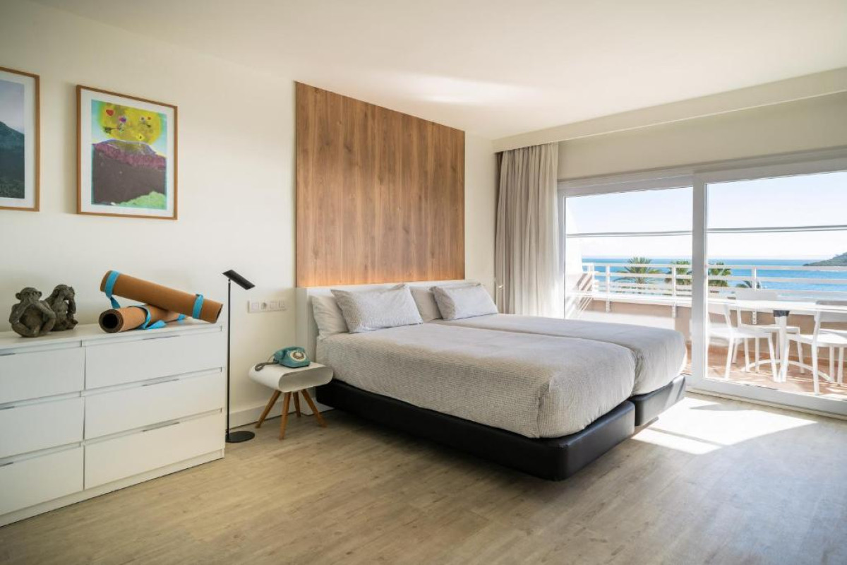 Hotel INNSiDE by Melia Wave Calvia (ex Sol Wave House)