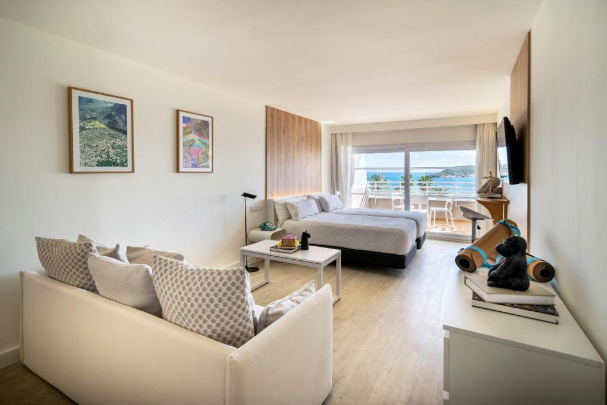 Hotel INNSiDE by Melia Wave Calvia (ex Sol Wave House)