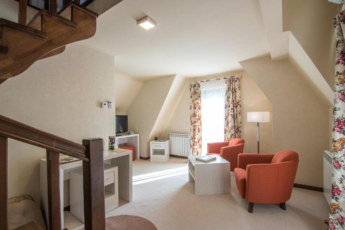 HOTEL IOANA