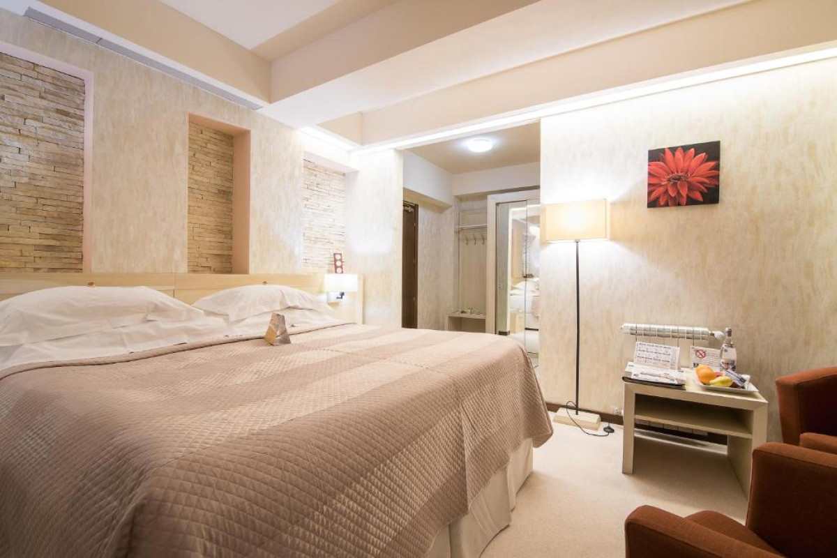 HOTEL IOANA