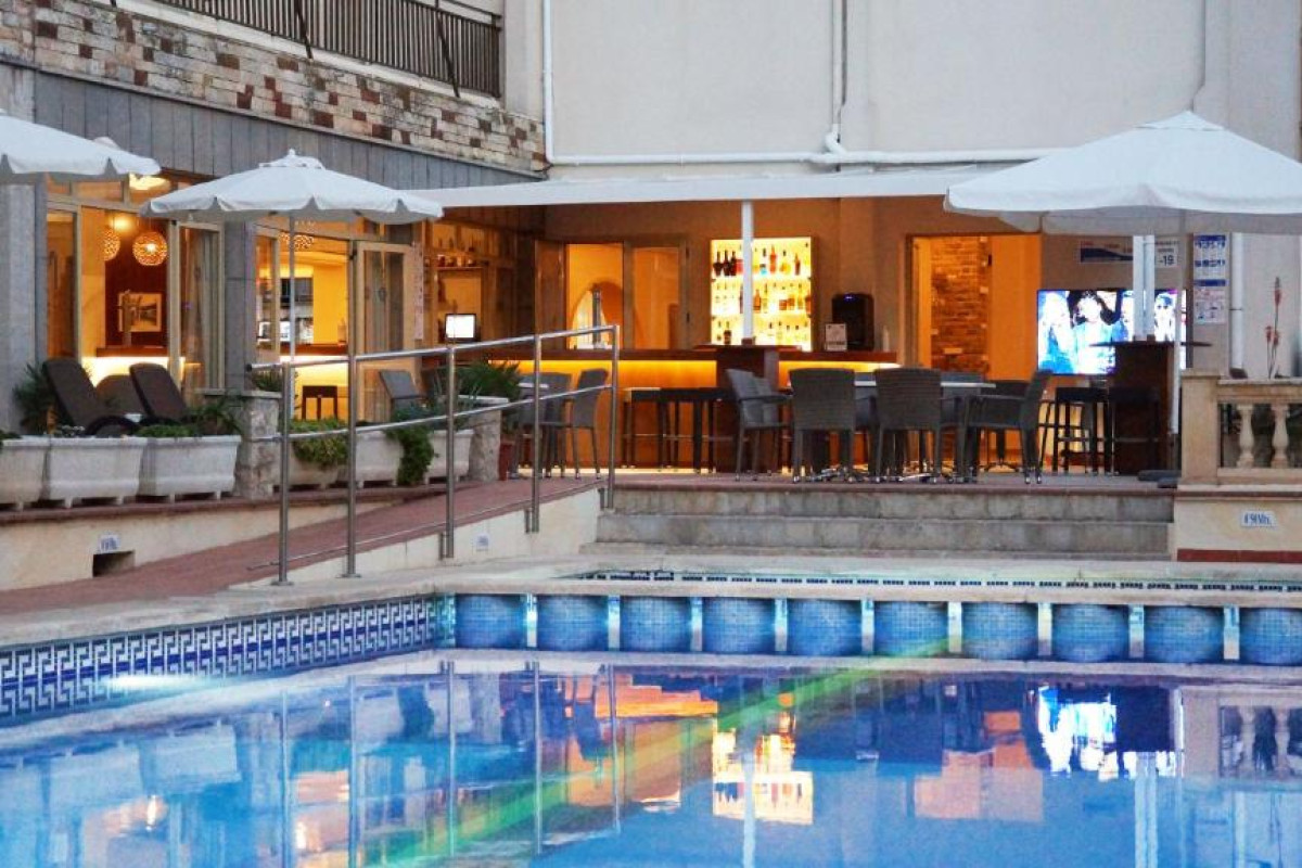 Hotel Iris