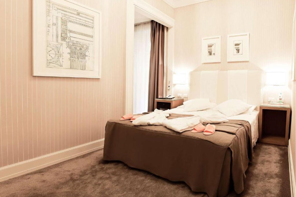 Hotel Isa