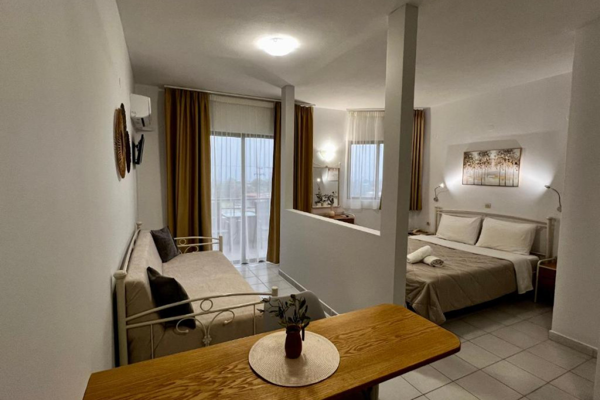 Hotel Ivory Serenity