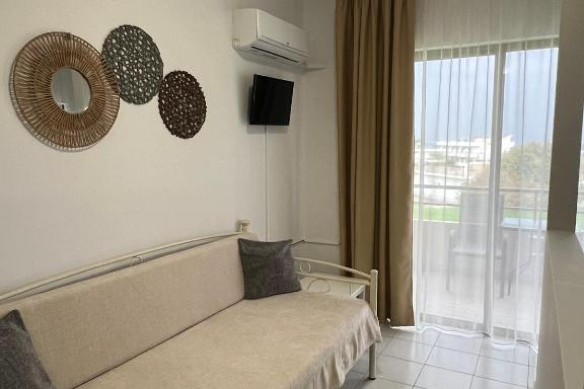 Hotel Ivory Serenity