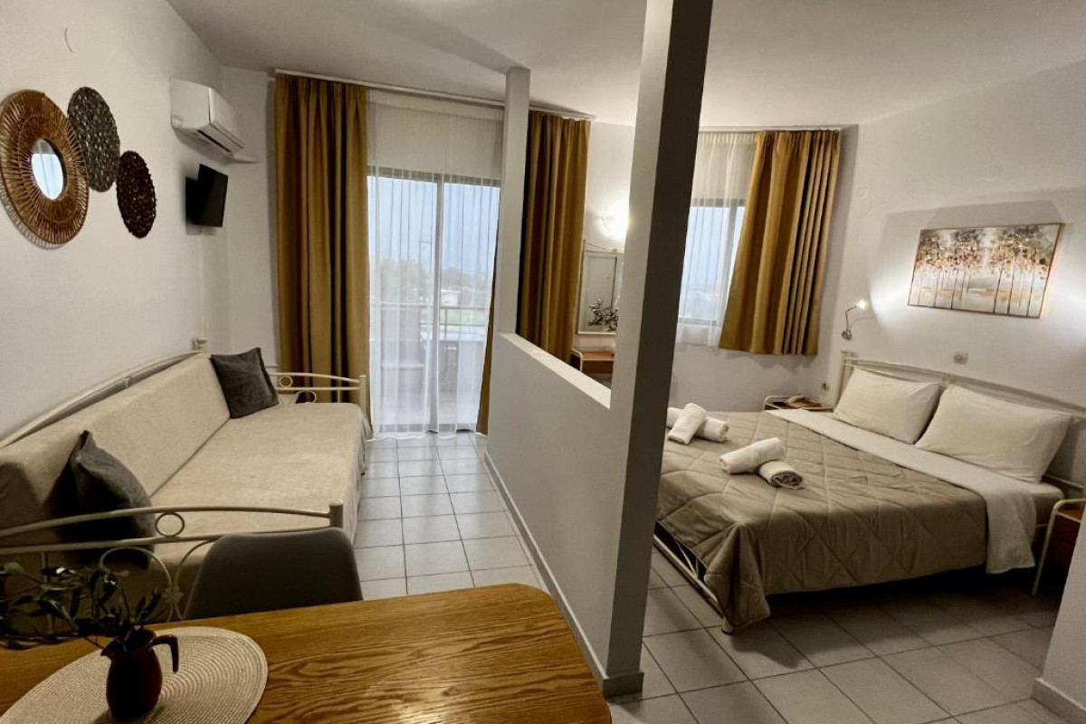 Hotel Ivory Serenity