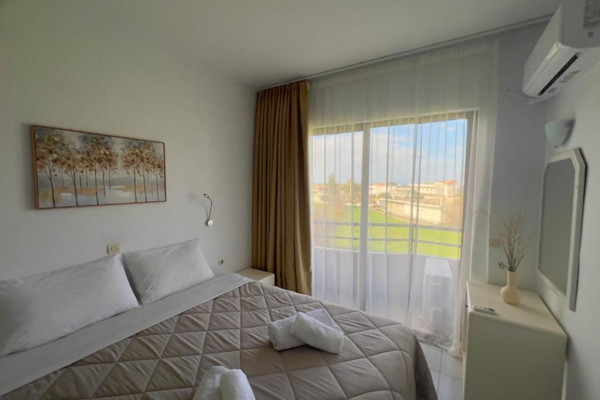 Hotel Ivory Serenity