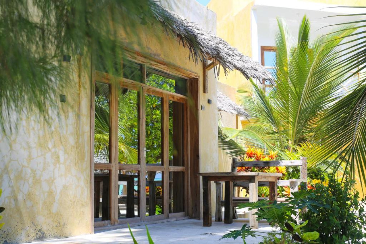 Hotel Jambo Resort by Mambo