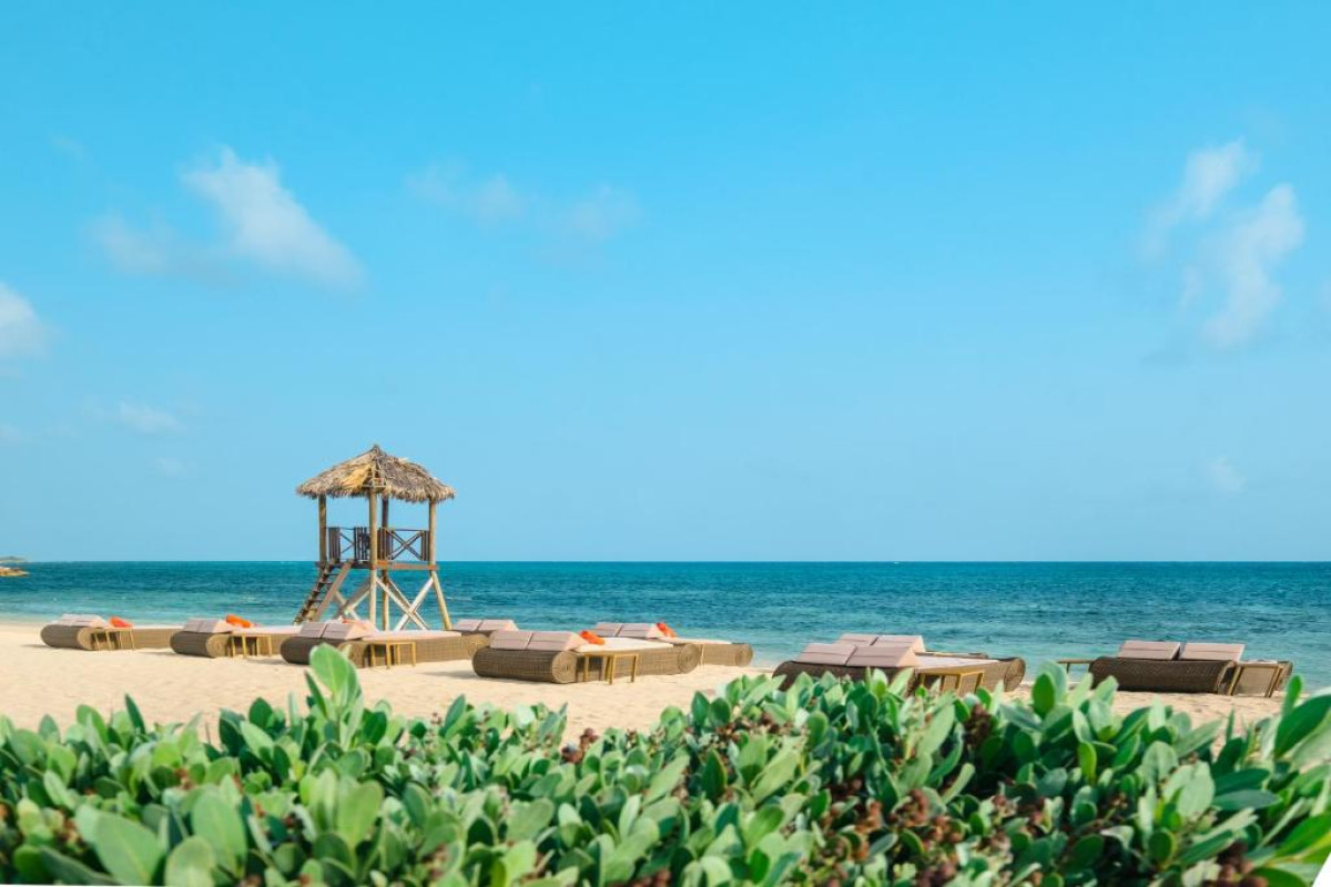 Hotel JOIA Rose Hall by Iberostar