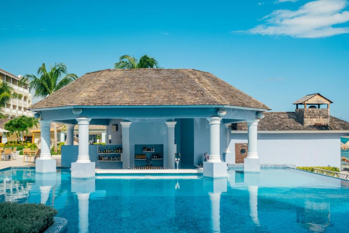Hotel JOIA Rose Hall by Iberostar