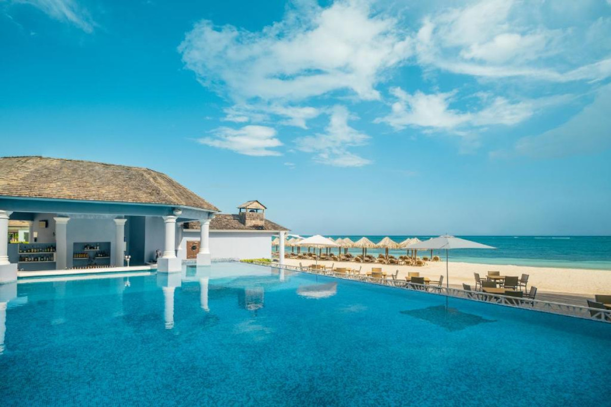 Hotel JOIA Rose Hall by Iberostar