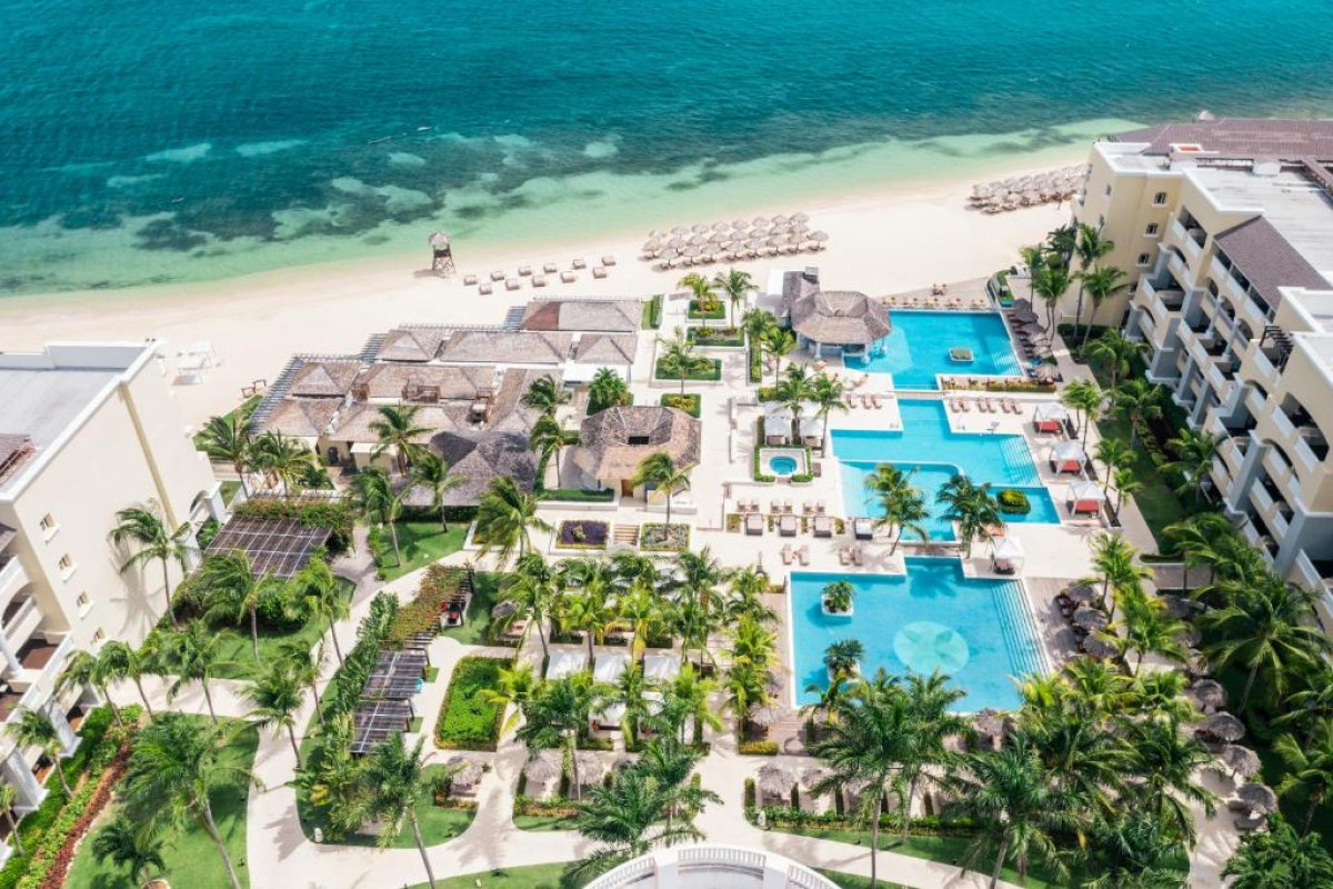 Hotel JOIA Rose Hall by Iberostar