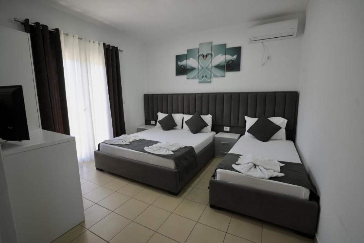 Hotel Kapllani