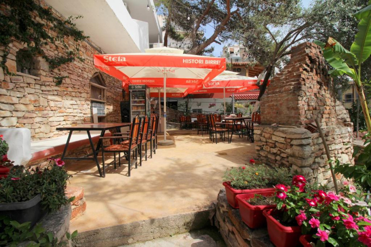 Hotel Kapllani