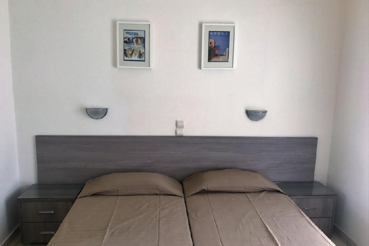 Hotel Karyatides