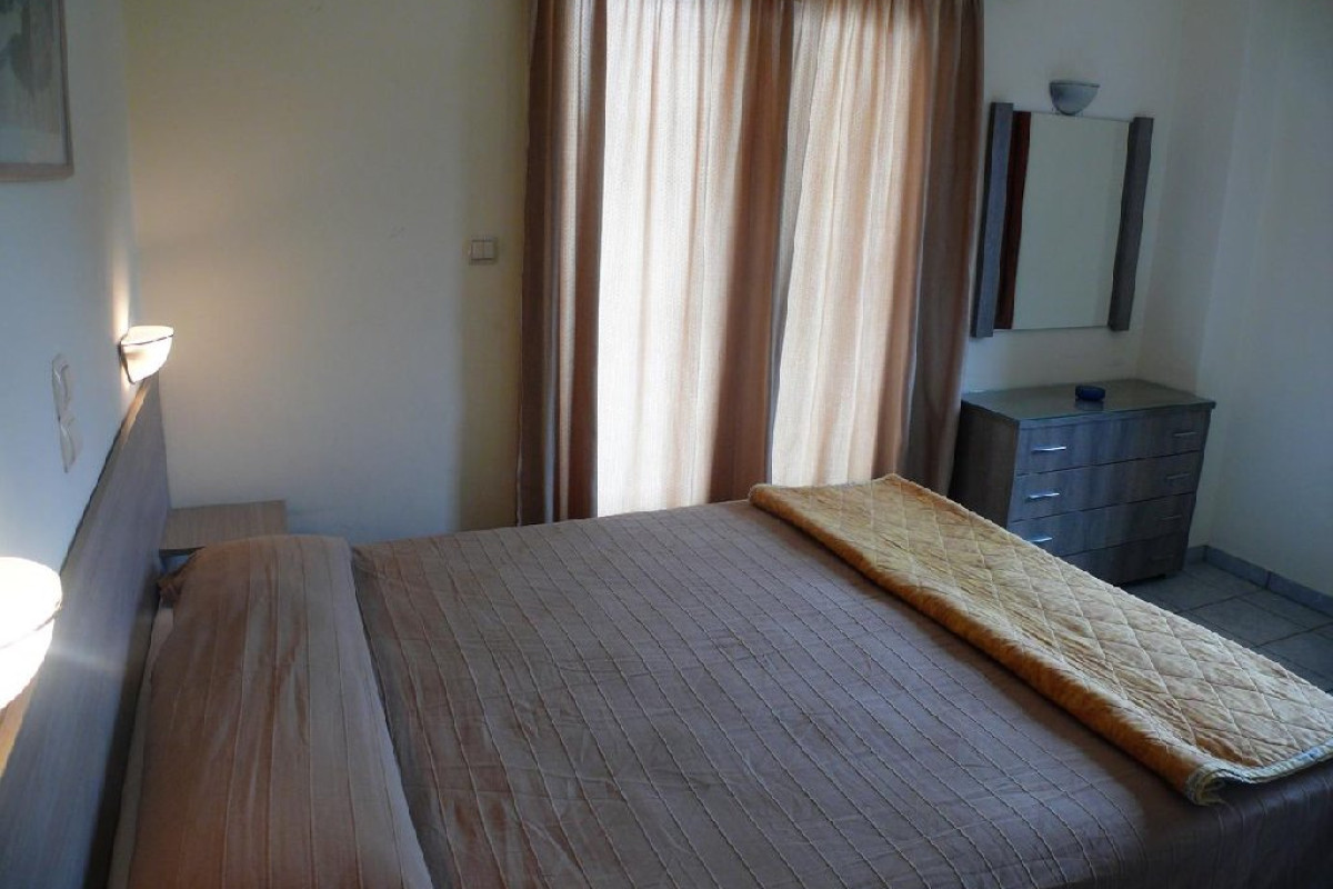 Hotel Karyatides